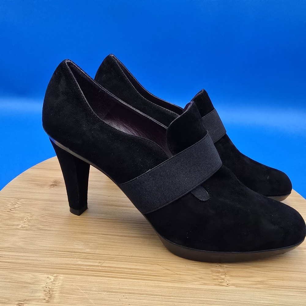 Stuart Weitzman Black Suede Platform Heels Elastic Strap Pumps Size 6 Made...